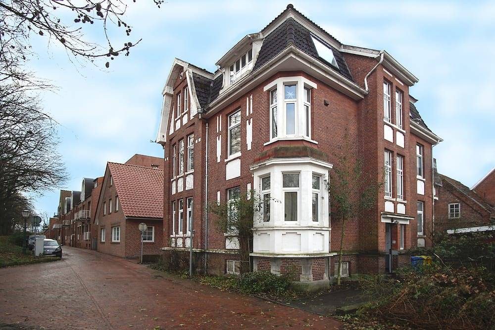Beautiful old building apartment directly on the lock! Near city center — Bild 2