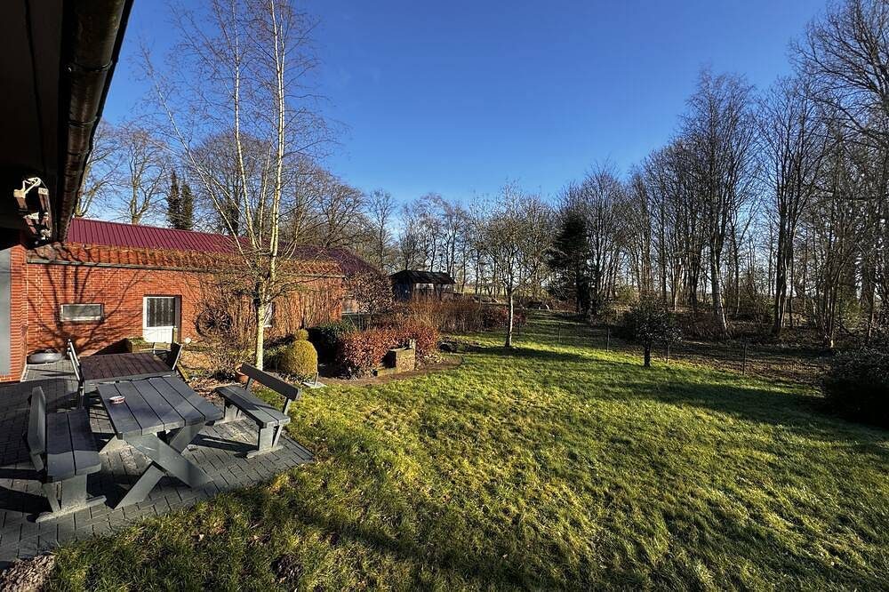 Familientraum mit 9 Zimmern großem Garten und  Waldblick im Herzen Ostfrieslands — Bild 4