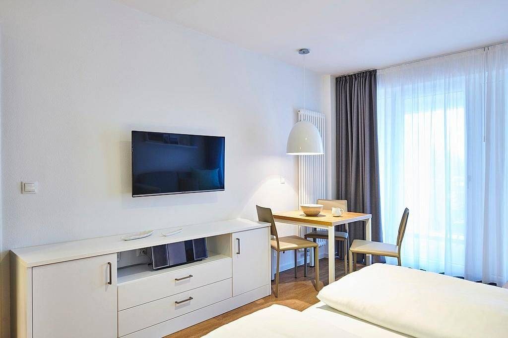 1-Zimmer Apartment nahe der Nordsee mit Balkon inkl. Schwimmbad- & Saunanutzung — Bild 3