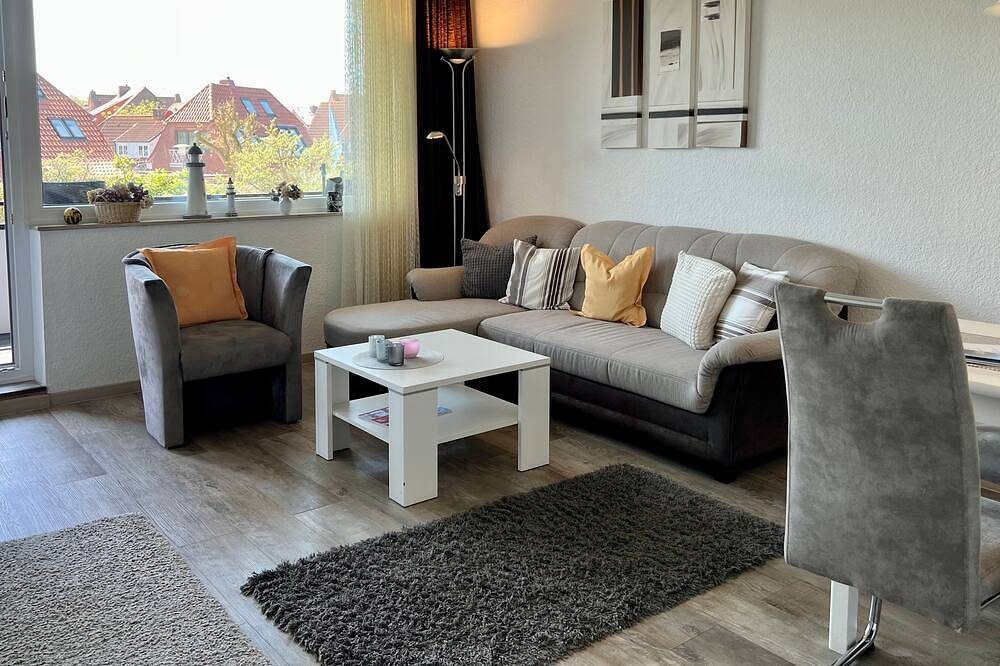 Hundefreundliche Ferienwohnung mit Südbalkon, ideal für Paare, in Strandnähe