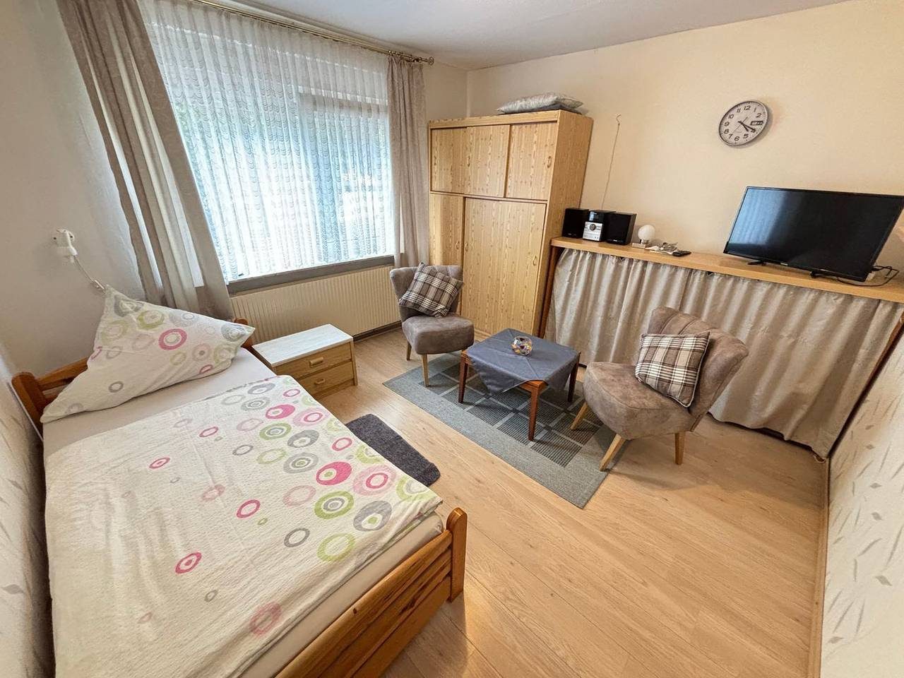 Gemütliche 1-Raum-Wohnung, 1 Pers., Emden am Deich, Parkplatz, Grillplatz, Wlan