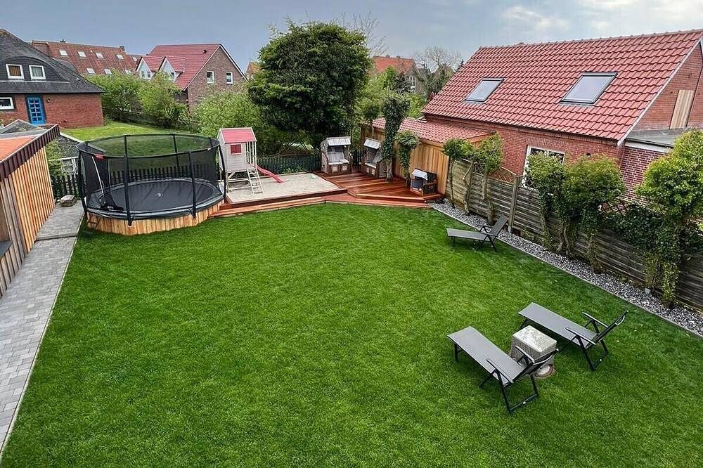 Spacious 4 bedroom apartment & lots of coziness in Winkelschiffchen Iv, dogs allowed. — Bild 2