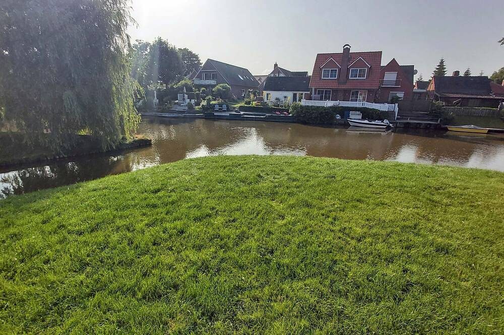 Traumhafte Ferienwohnung (72qm) für 4 Personen mit Terrasse am Wasser