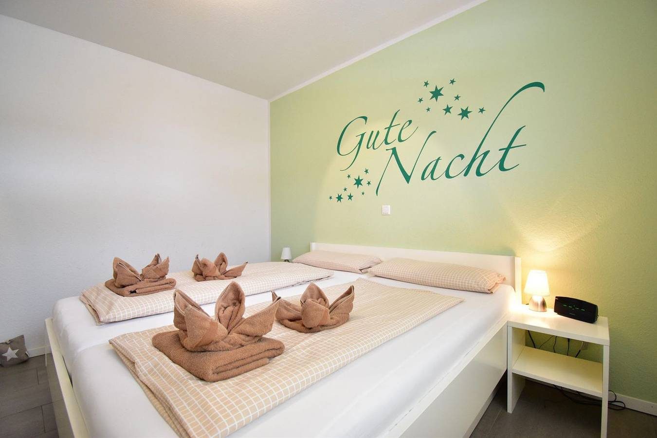 Küstenjuwel – helle, freundliche Ferienwohnung, ideale Lage in einer Sackgasse — Bild 3