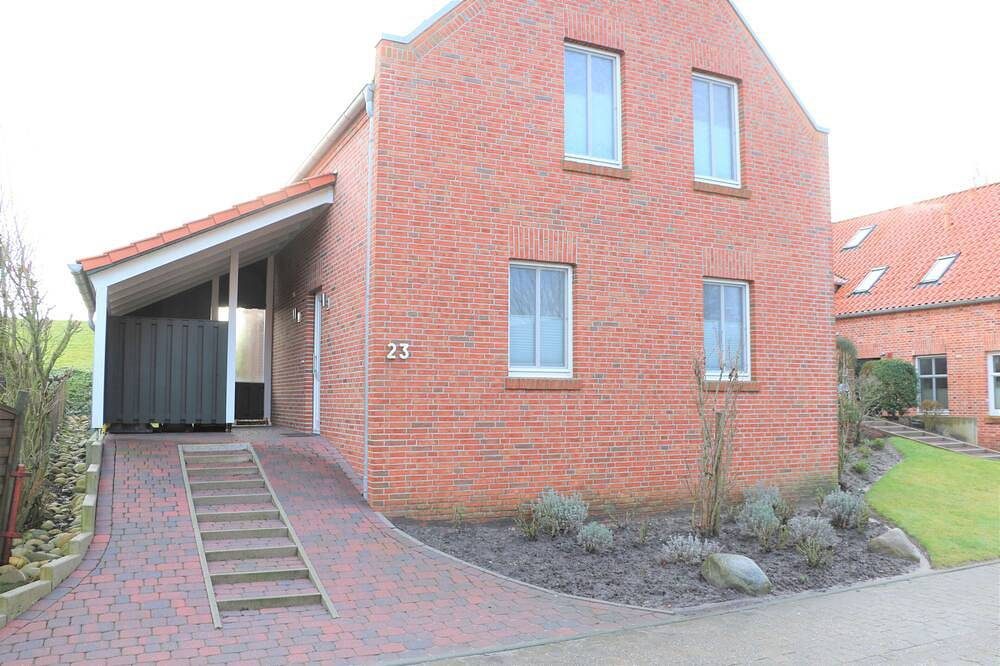 freistehendes Ferienhaus mit Terrasse& eigenem Garten, Wlan & toller Hafenblick — Bild 5