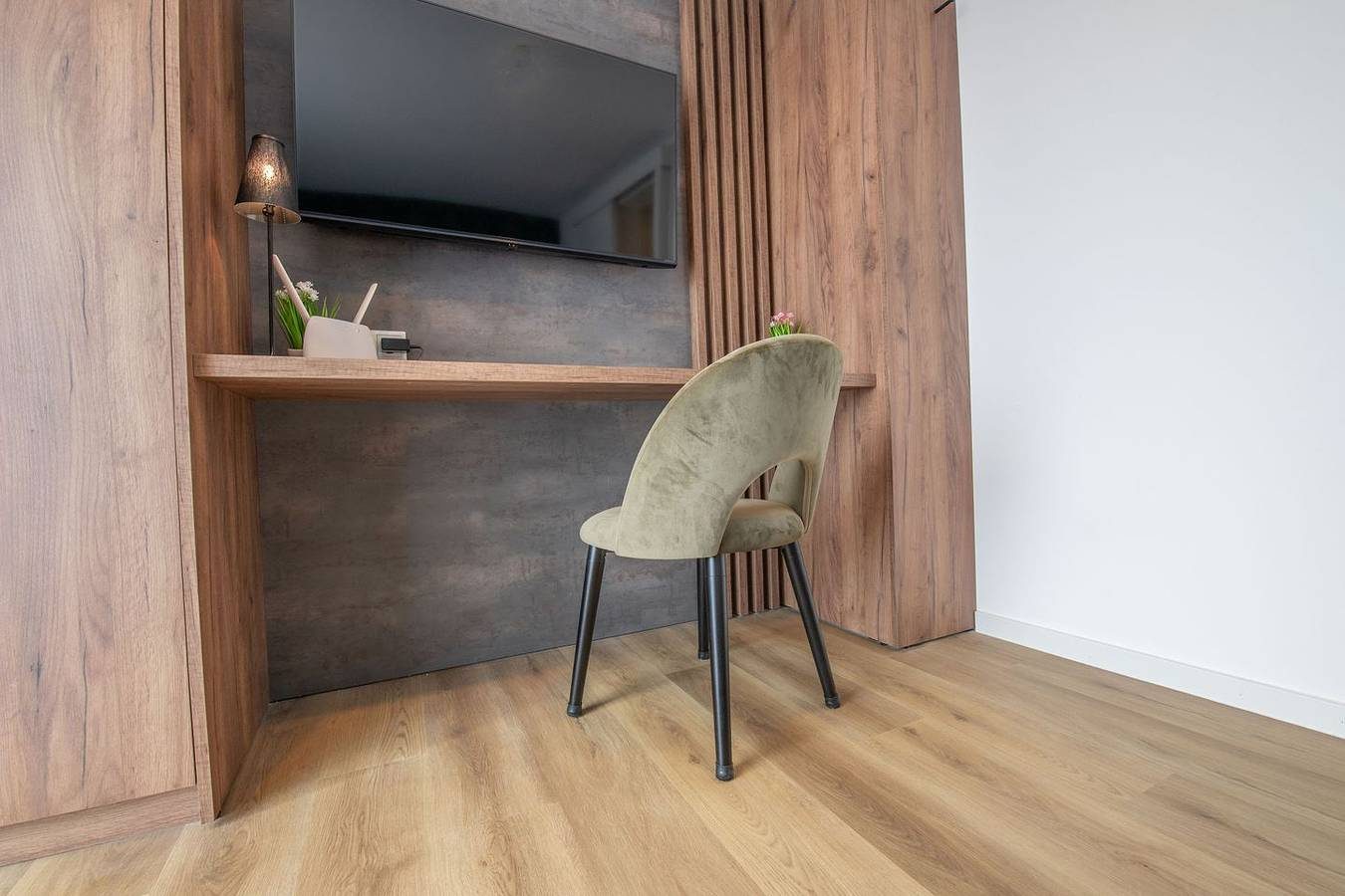 Ruhige Ferienwohnung umgeben von einer malerischen Wiesenlandschaft — Bild 3