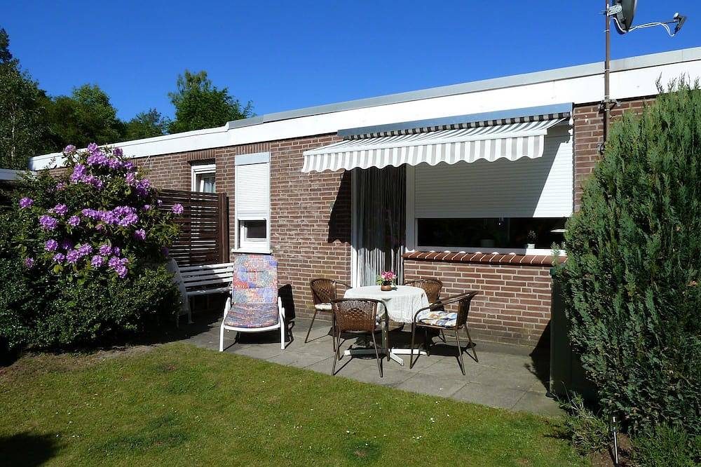 Gemüdliches Ferienh. mit unzähligen Freizeitmöglichk. im Ferienpark Hage\/Nordsee — Bild 2