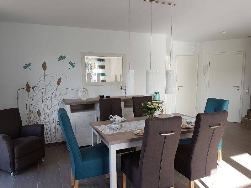 85qm Ferienwohnung für 4 Pers. mit Kamin, Wärmekabine & Balkon direkt am Wasser — Bild 4