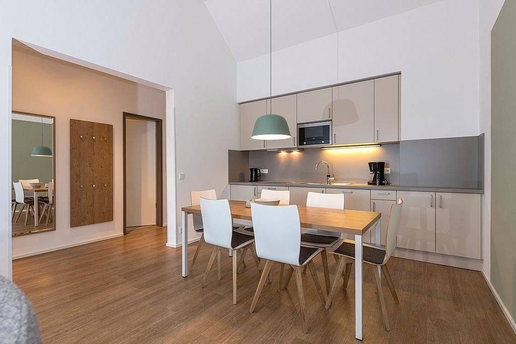 Familien-Apartment in Strandnähe mit großer Loggia, zwei Bädern & Sauna im Haus! — Bild 4