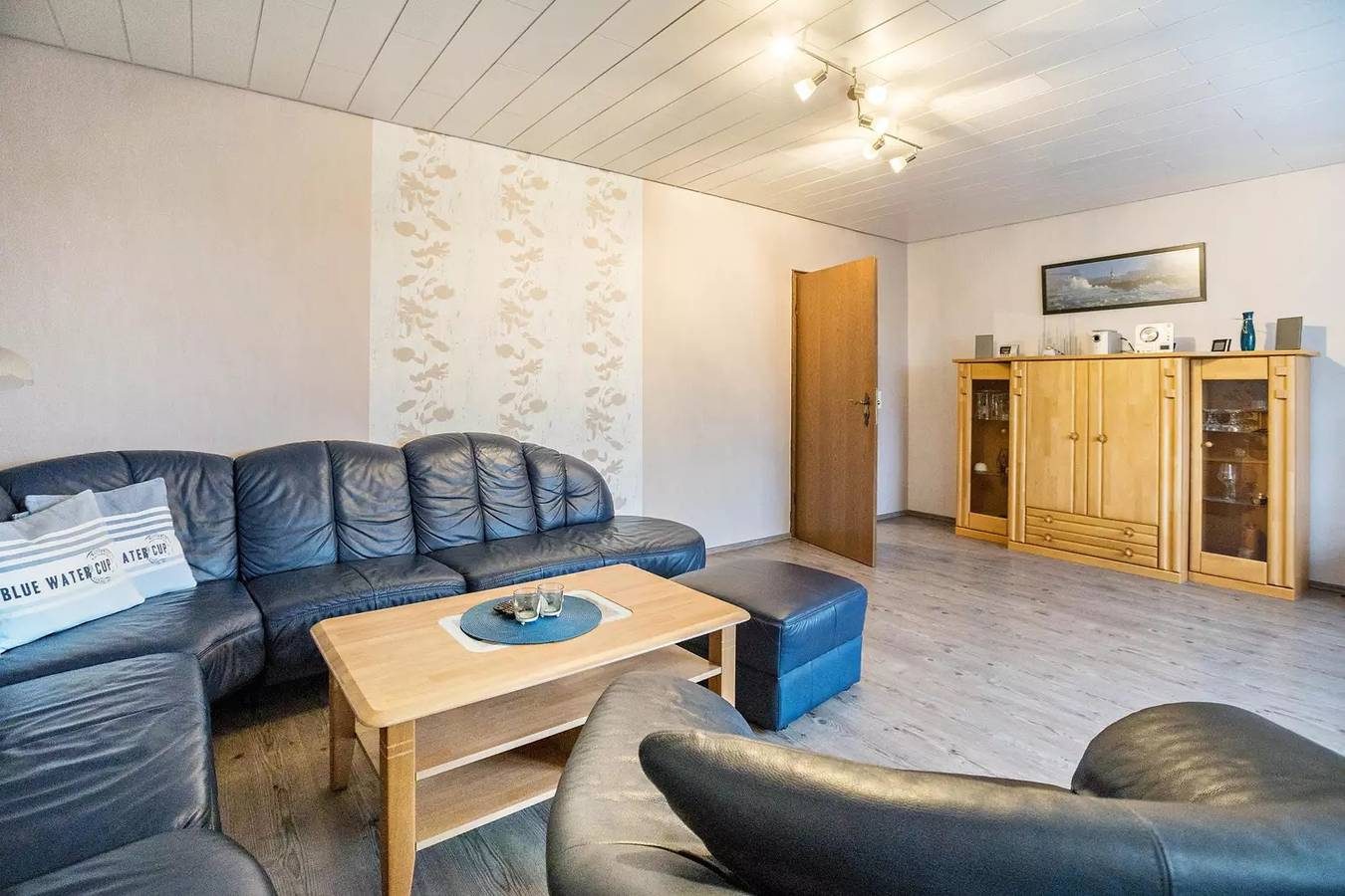 Das Ferienhaus am Siel befindet sich im Warfendorf Nesse und bietet alles, was Sie für einen erholsamen Urlaub benötigen. — Bild 2