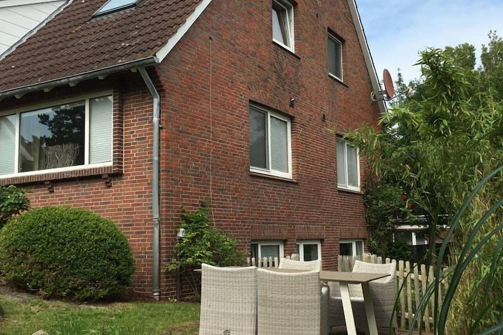 Die gemütliche Ferienwohnung \"Hinnerk\" im lichtdurchfluteten Souterrain im Wilke — Bild 3