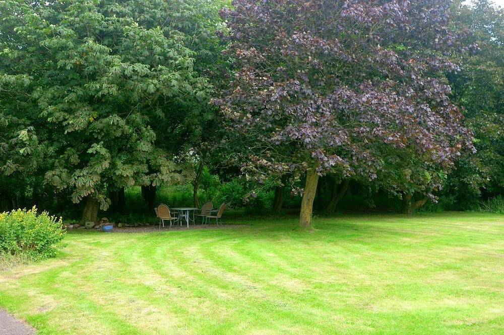 Ferienwohnung für 4 Personen (+ zwei Babys \/ Kleinkinder) mit sehr großen Garten — Bild 2