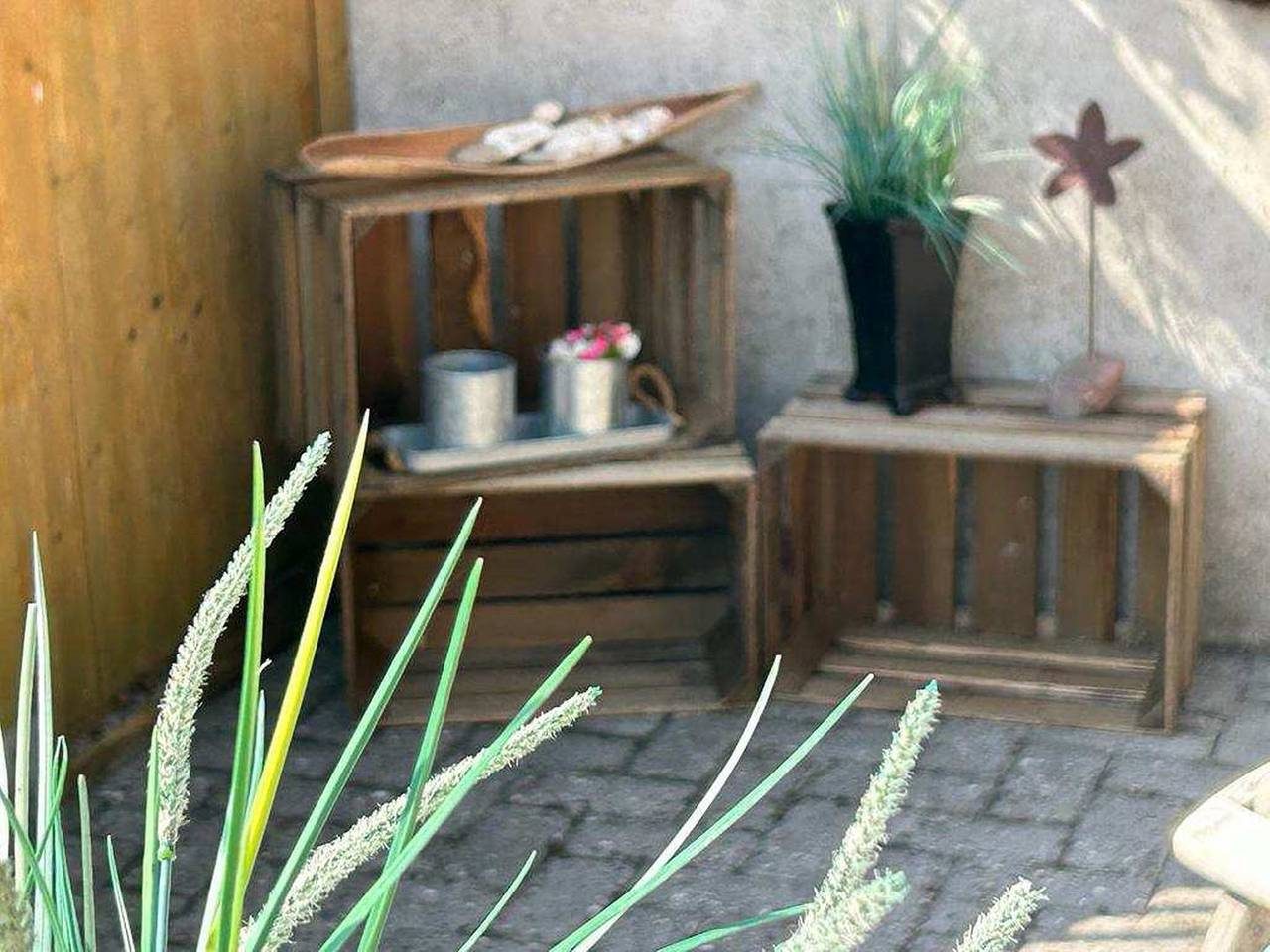 Geräumige Wohnung - ca.80 m²- im 1. Obergeschoss mit eigenem Zugang, über dem Bps Fahrradladen 
Bei dieser Wohnung sind  hochwertige, werkstattgeprüfte Fahrräder (Pedalecs gegen Aufpreis) oder Bollerwagen im Mietpreis enthalten. — Bild 4