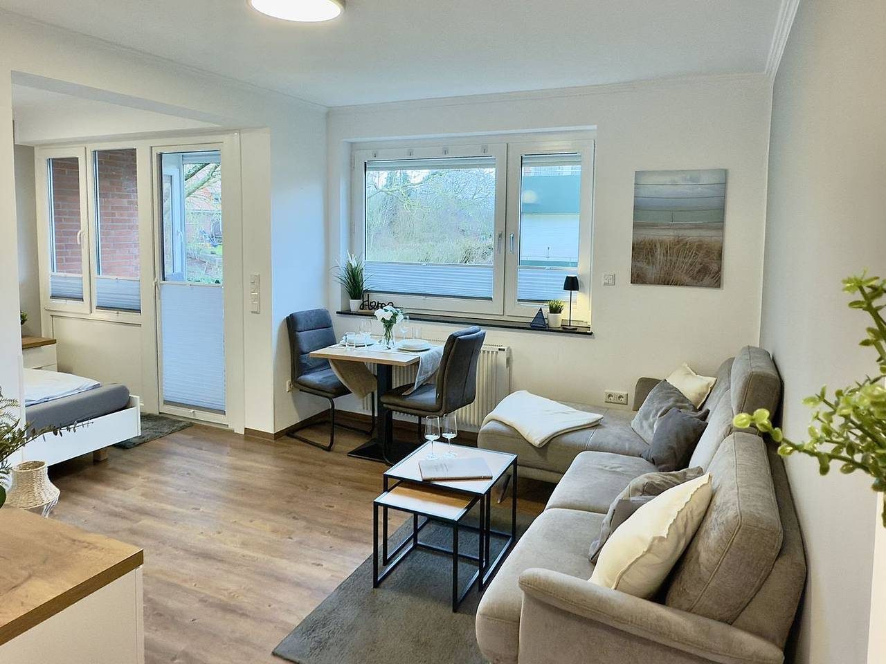 2Zkb, 34qm, Bad, Balkon für bis zu 2 Personen — Bild 2