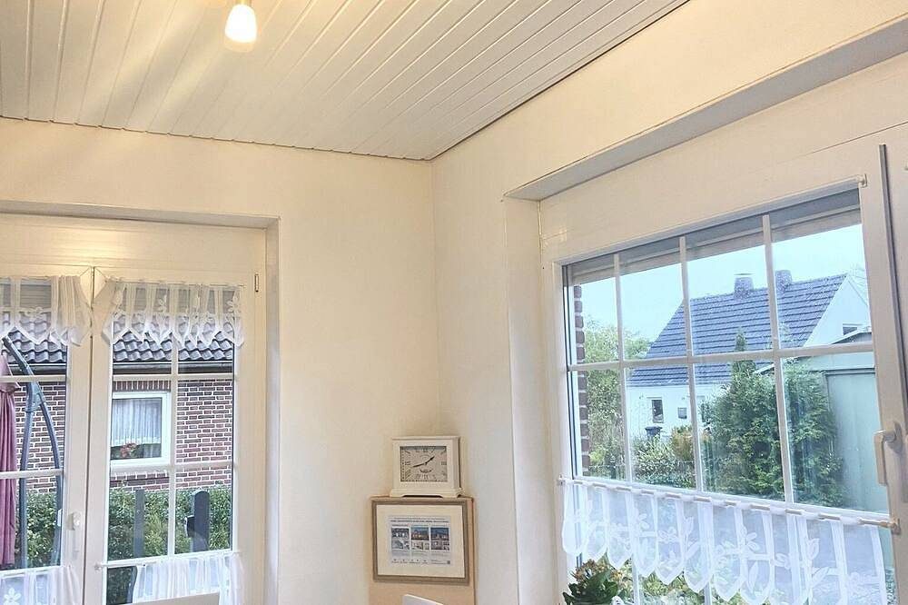 Gepflegtes Ferienhaus an der Nordseeküste. Hunde willk. Umzäunter Garten, Wlan — Bild 5