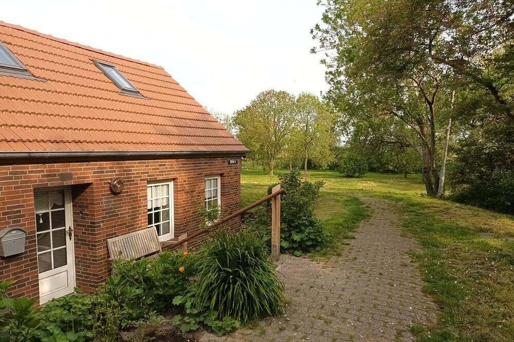 Nordseeurlaub im alten Kapitänshaus - wenige Gehminuten zum Meer - freies Wlan — Bild 2