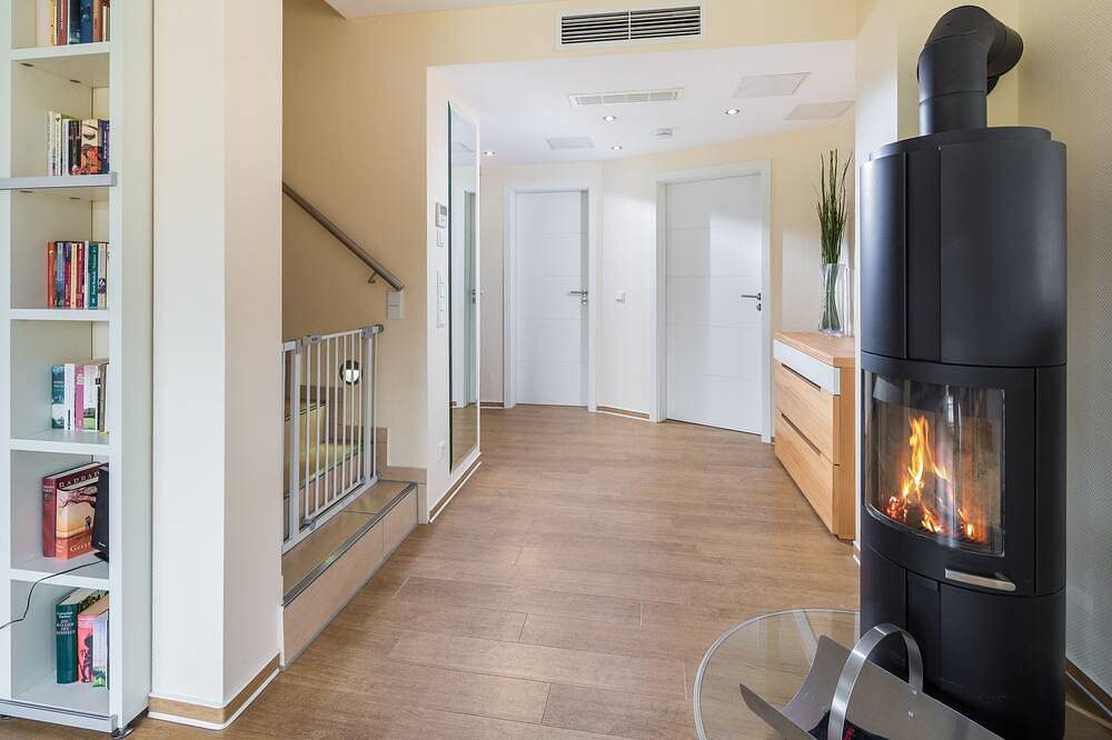 Luxus über 2 Etagen mit Kamin und direktem Zugang zum Sauna- u. Fitnessbereich — Bild 4