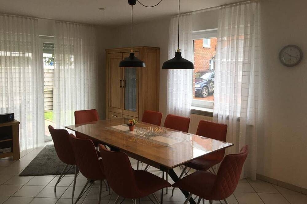 Holiday house Christian with 4 bedrooms, 2 bathrooms and a covered terrace — Bild 5