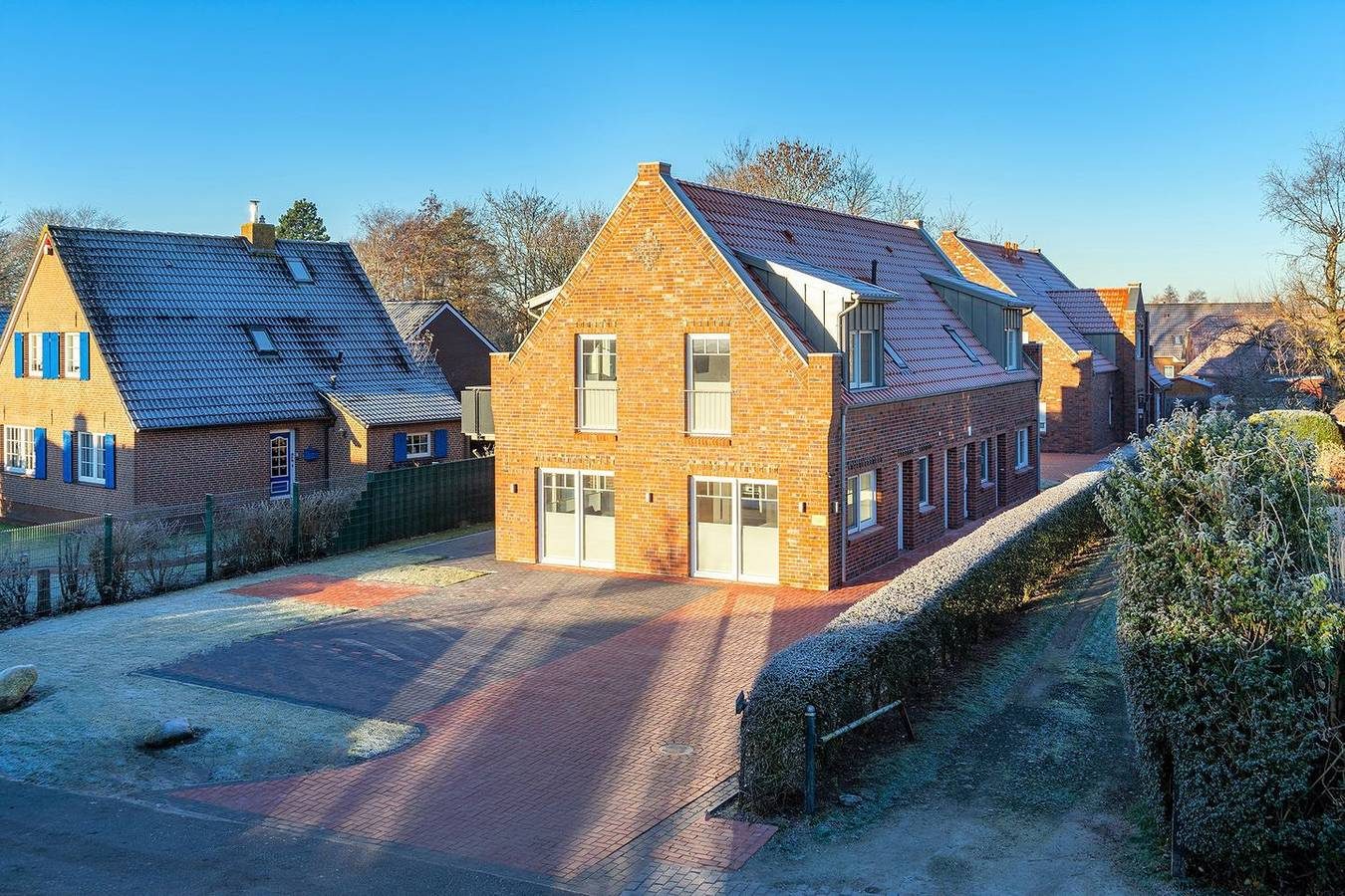 Moderne Erdgeschosswohnung am Hafen: Lichtdurchflutetes Wohnen mit Komfort — Bild 5