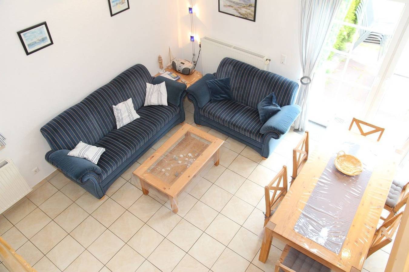 Ferienhaus (85qm) für 5 Personen und Hund mit Kamin und großem Garten — Bild 4