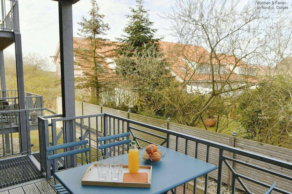 Moderne Ferienwohnung mit großem Balkon und stilvoller Ausstattung — Bild 3