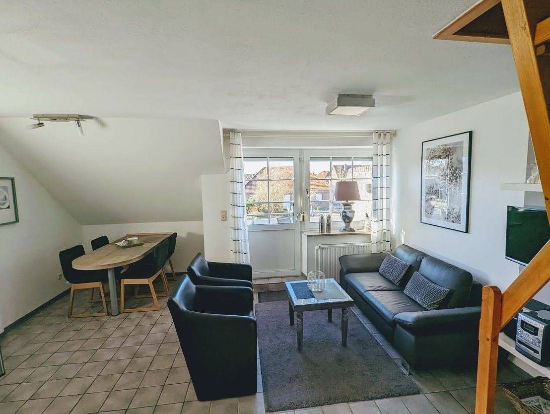 Ruhig gelegene Ferienwohnung (52qm) für 4 Pers. mit Balkon — Bild 3