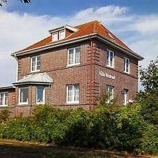 Helle Ferienwohnung auf Langeoog mit Gartennutzung für bis zu vier Personen — Bild 2