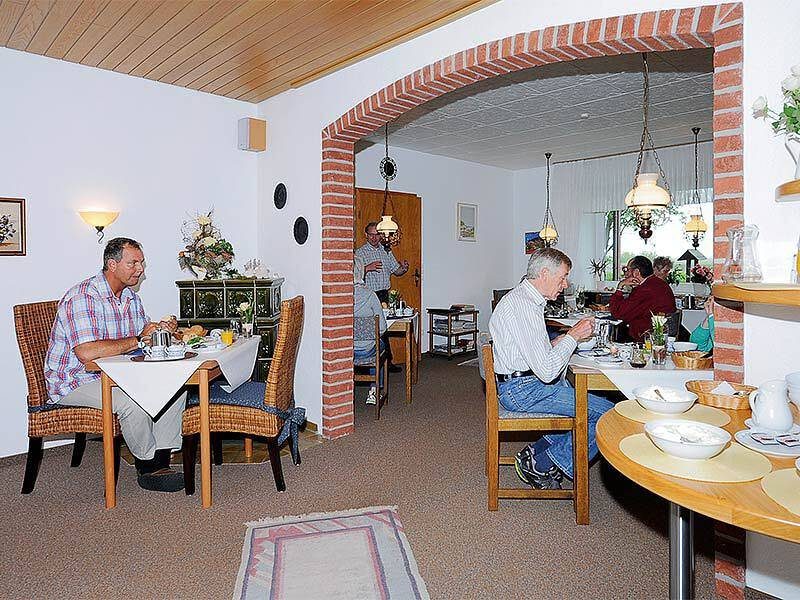 Ennen "Hotel-Pension Haus Marlies" - Doppelzimmer - 12180 — Bild 5