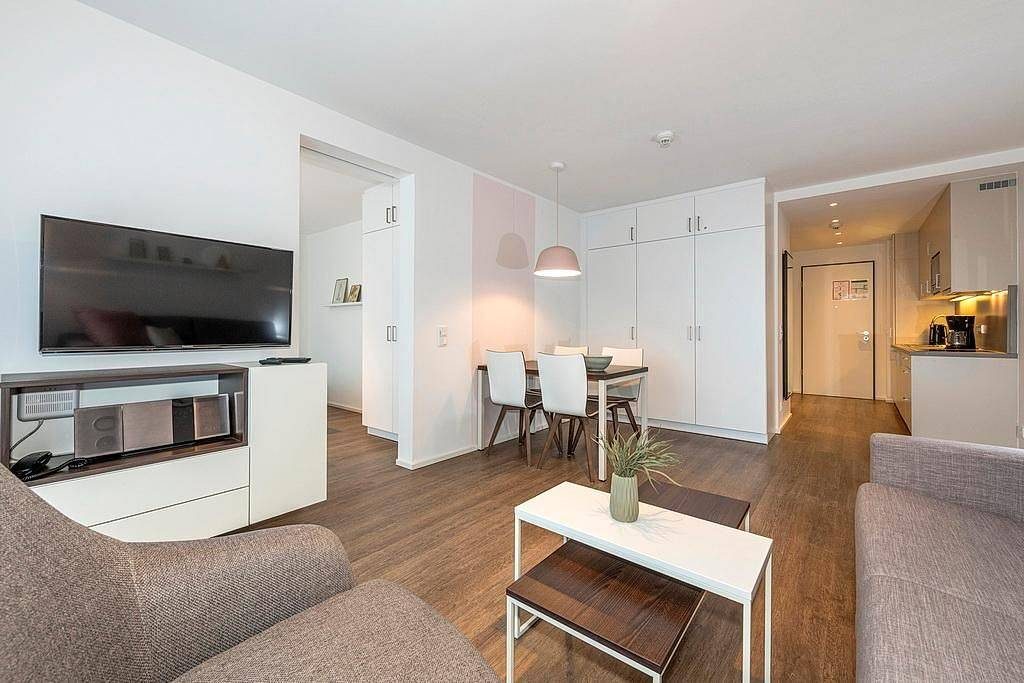 Apartment mit sonniger Terrasse, Strandkorb und Sauna im Haus - 300 m zum Strand — Bild 3