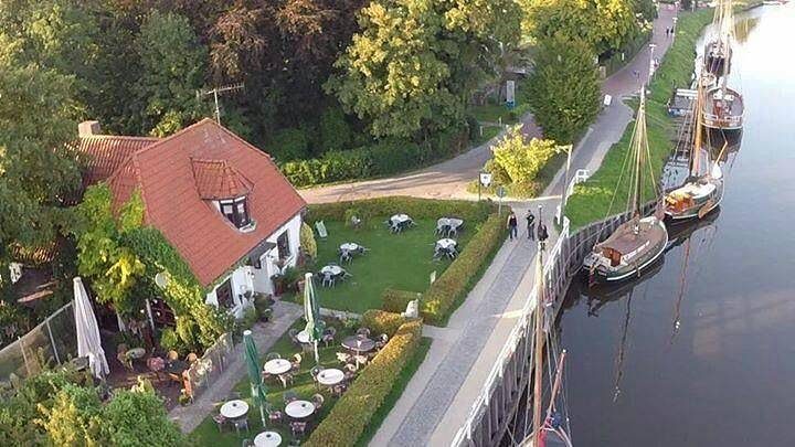 "Erlebe unvergessliche Tage in der Ferienwohnung Harlesand am Museumshafen!" — Bild 2