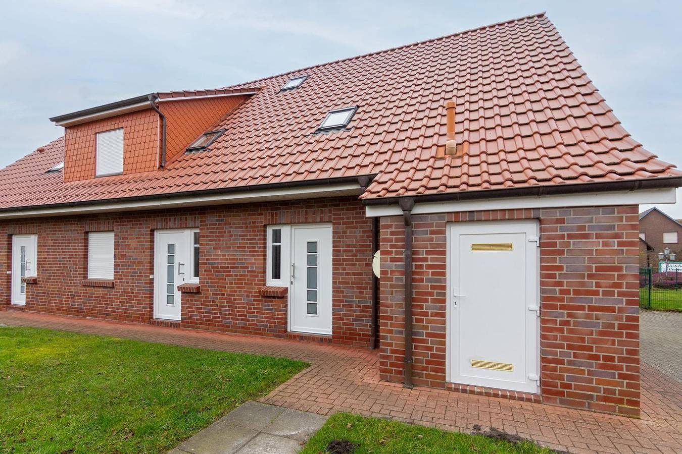Jana – Ferienwohnung im Herzen von Norddeich für Sie und Ihren Vierbeiner. — Bild 3