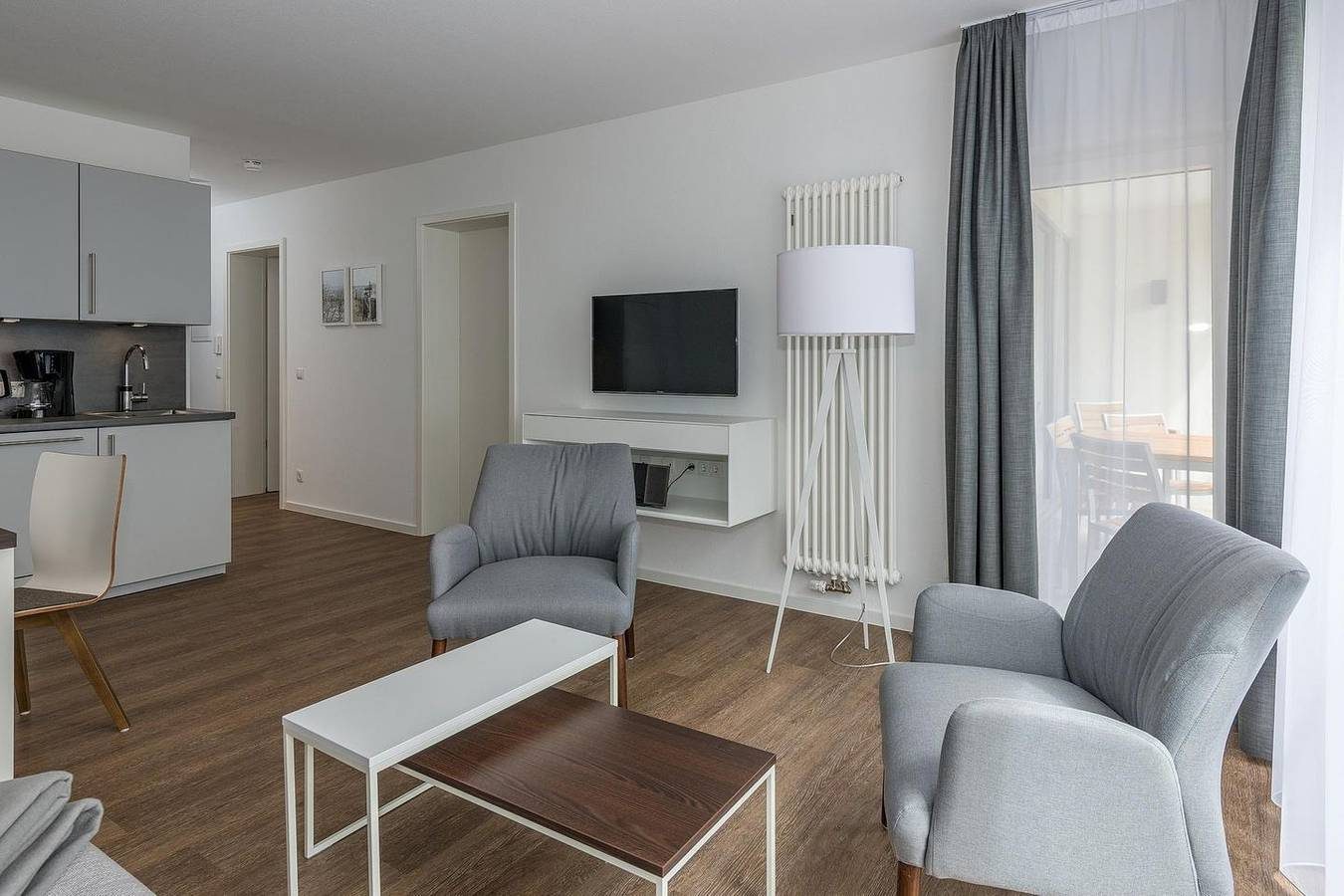 Strandnahes Apartment mit großem Balkon, Parkplatz, Schwimmbad- & Saunanutzung — Bild 5