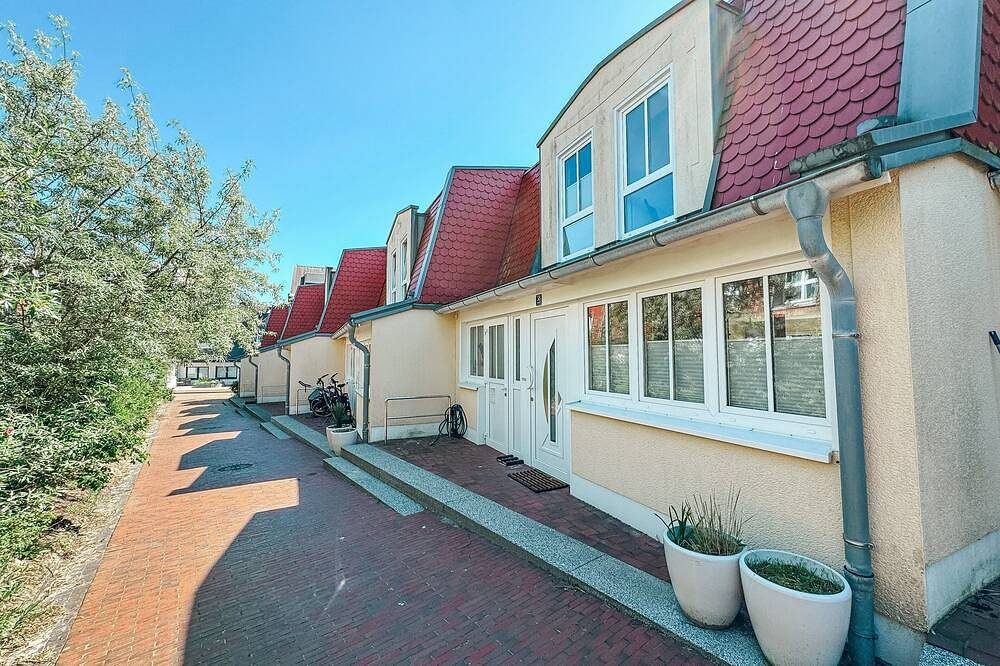 Kapitänshaus Useney mit 3 separaten Schlafzimmern und sonniger Terrasse