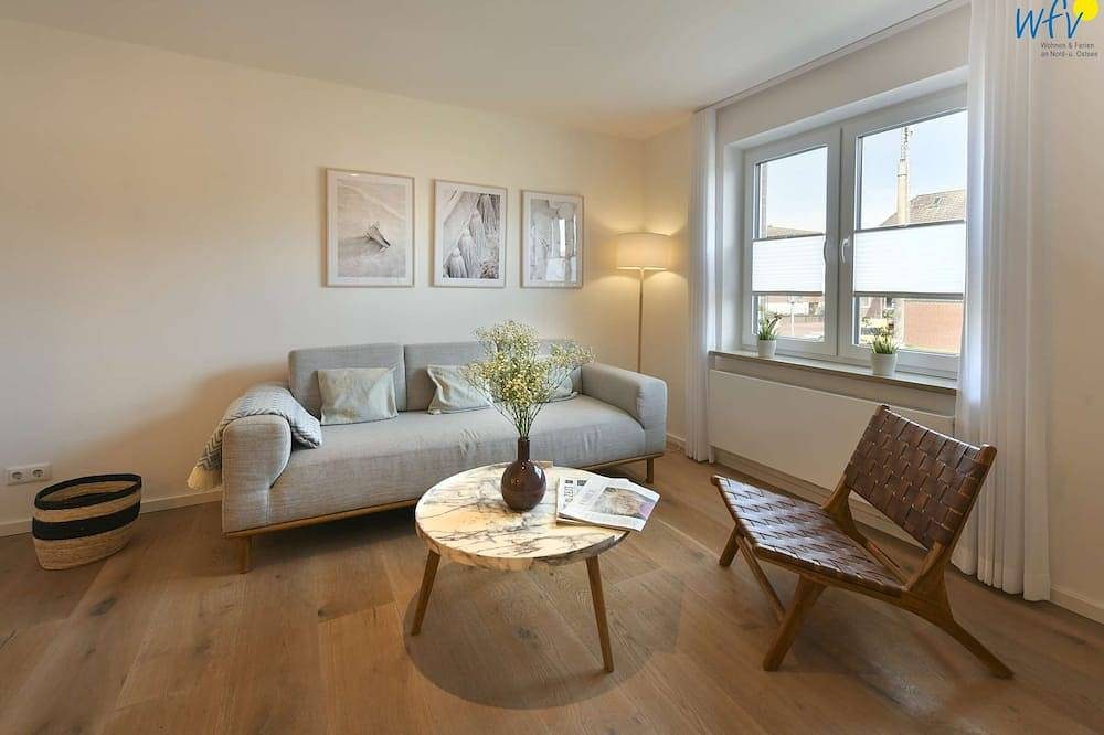 Zwei separate Schlafzimmer, eigene Sauna und sonniger Balkon!