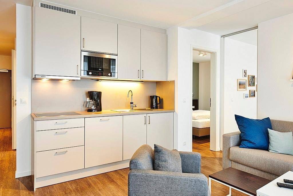 Strandnahes Ferienapartment mit großem Balkon inkl. Schwimmbad- & Saunanutzung — Bild 4
