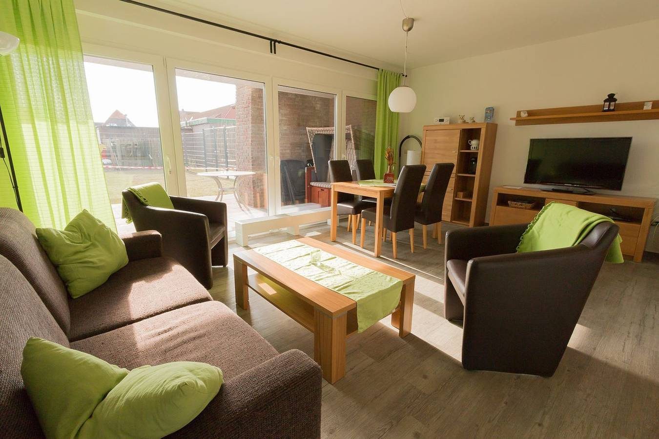 Norden: Ferienwohnung Gemütliche Eg-Wohnung mit Terrasse