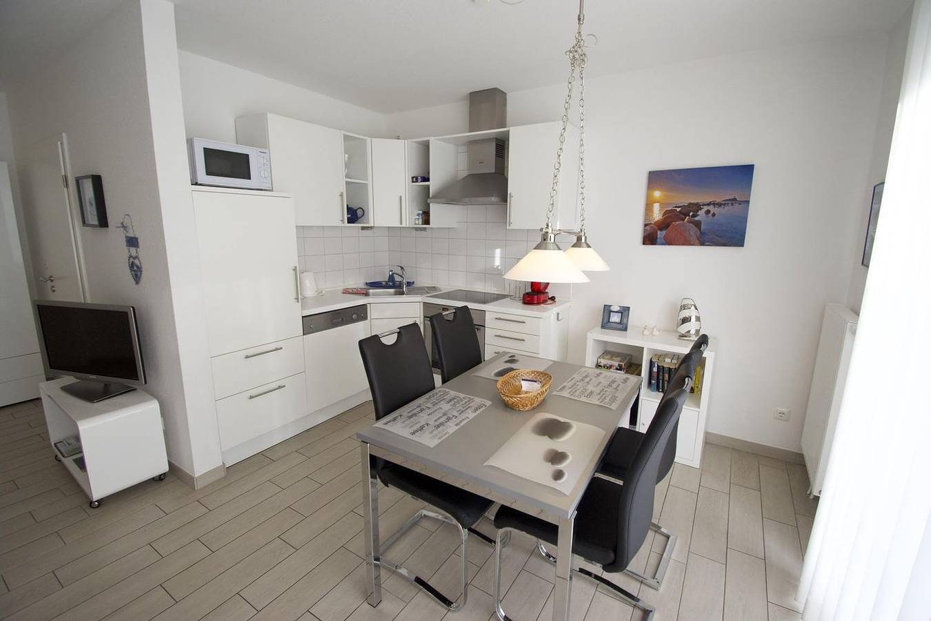 Katharina – hochwertige Ferienwohnung in zentraler Lage von Norddeich. — Bild 3