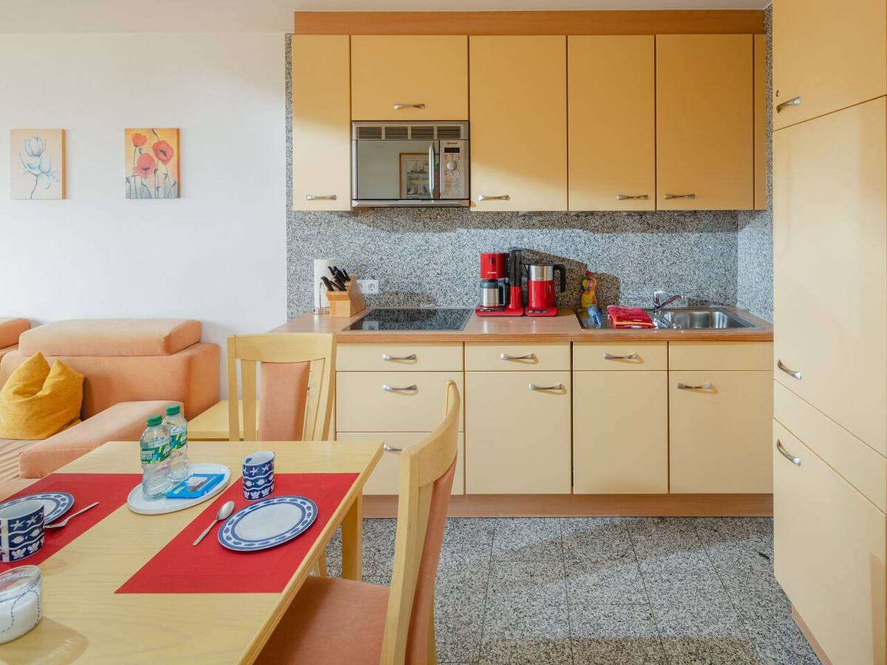 Ferienwohnung 'Terracotta' mit Balkon und Wi-Fi — Bild 2
