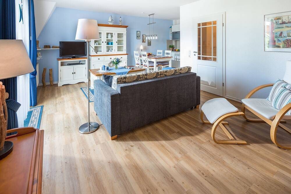 Sehr gemütliche Wohnung mit Wlan, Fahrrädern, Sauna, Fitnessraum, Balkon uvm.