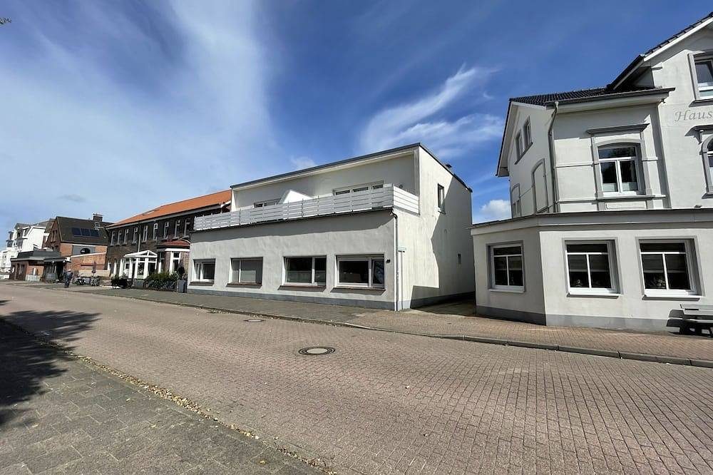 Maritimer Rückzugsort: Charmante Wohnung im Zentrum auf Borkum — Bild 3