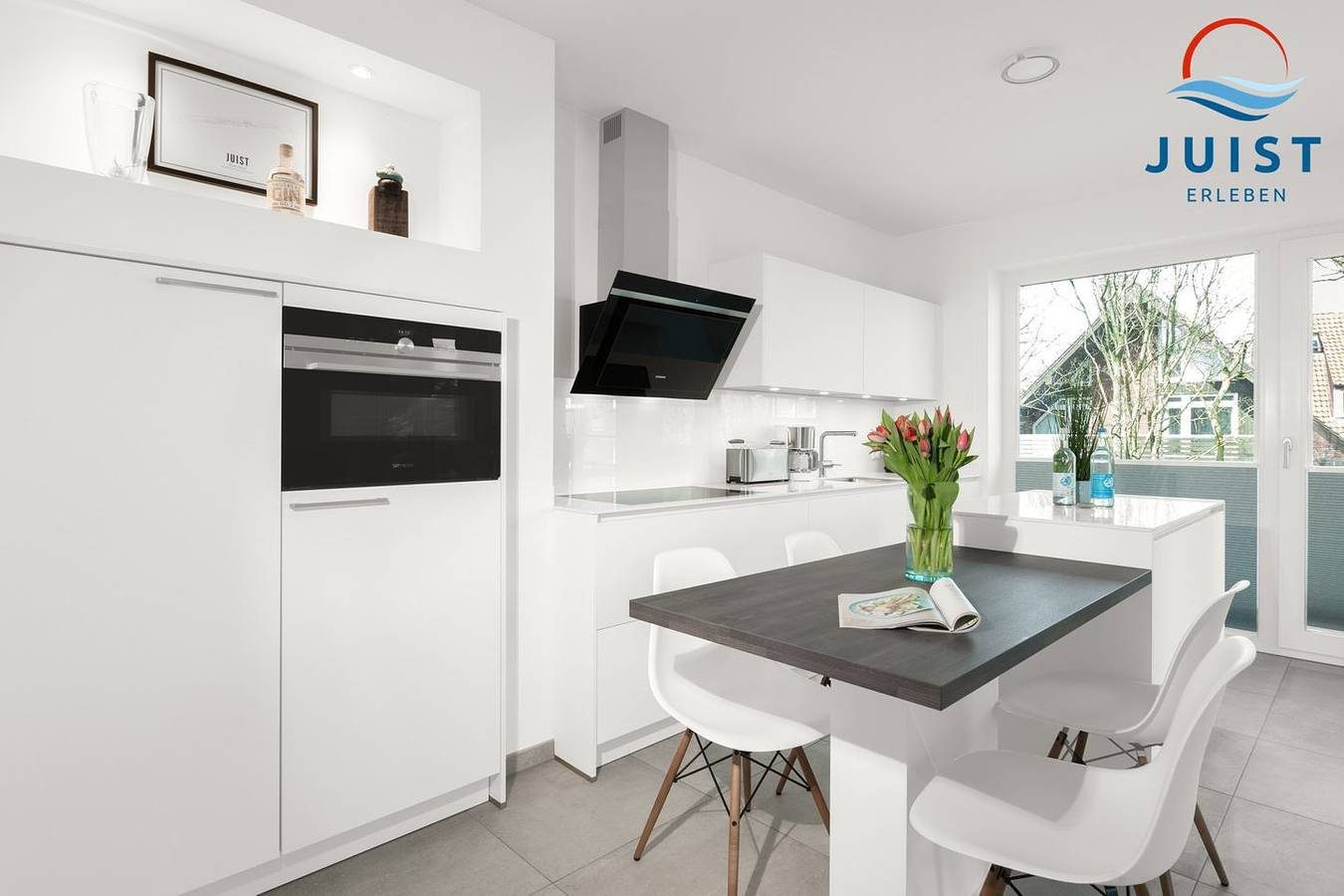 Moderne hundefreundliche Ferienwohnung, ideal für Paare, mit Balkon, in Wattnähe — Bild 2