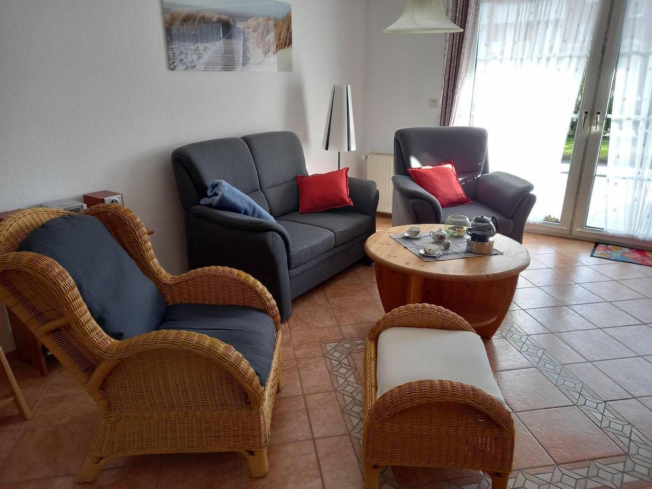 Gemütliche Ferienwohnung in Dornumersiel mit Terrasse, Garten und Grill