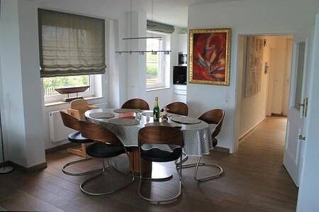Geräumiges Ferienhaus ideal für den Familienurlaub nahe Weststrand! — Bild 3