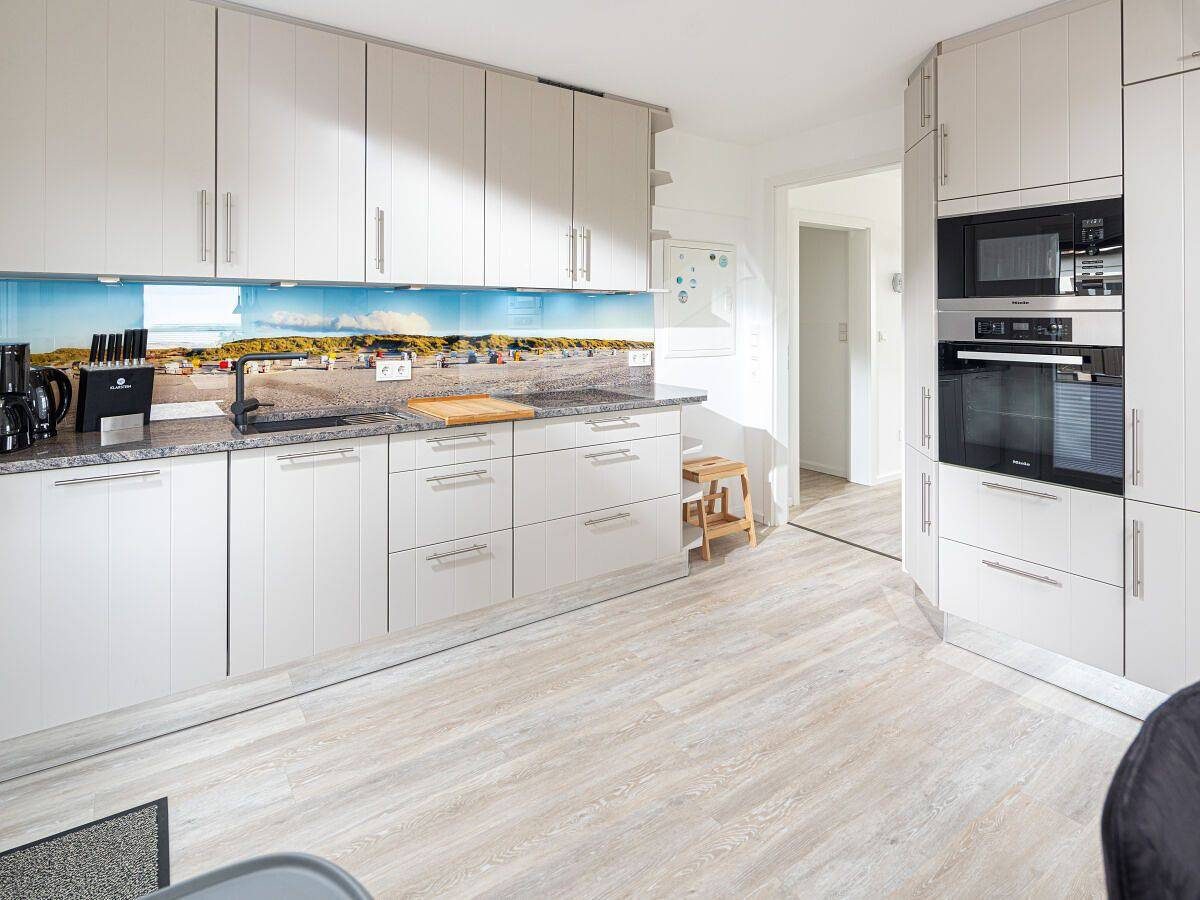 Modernes Ferienhaus für 7 Personen mit Sauna und Terrasse — Bild 3