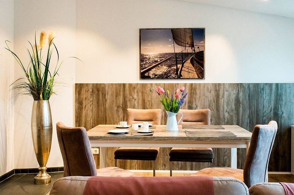 Mit Sicherheit gehört diese Anfang 2017 fertiggestellte, hochwertig ausgestattete 80qm  Penthouse Wohnung in Norddeich‘s 1A – Lage zu den schönsten (Ferien-) Wohnungen an der gesamten hiesigen Nordseeküste. — Bild 4