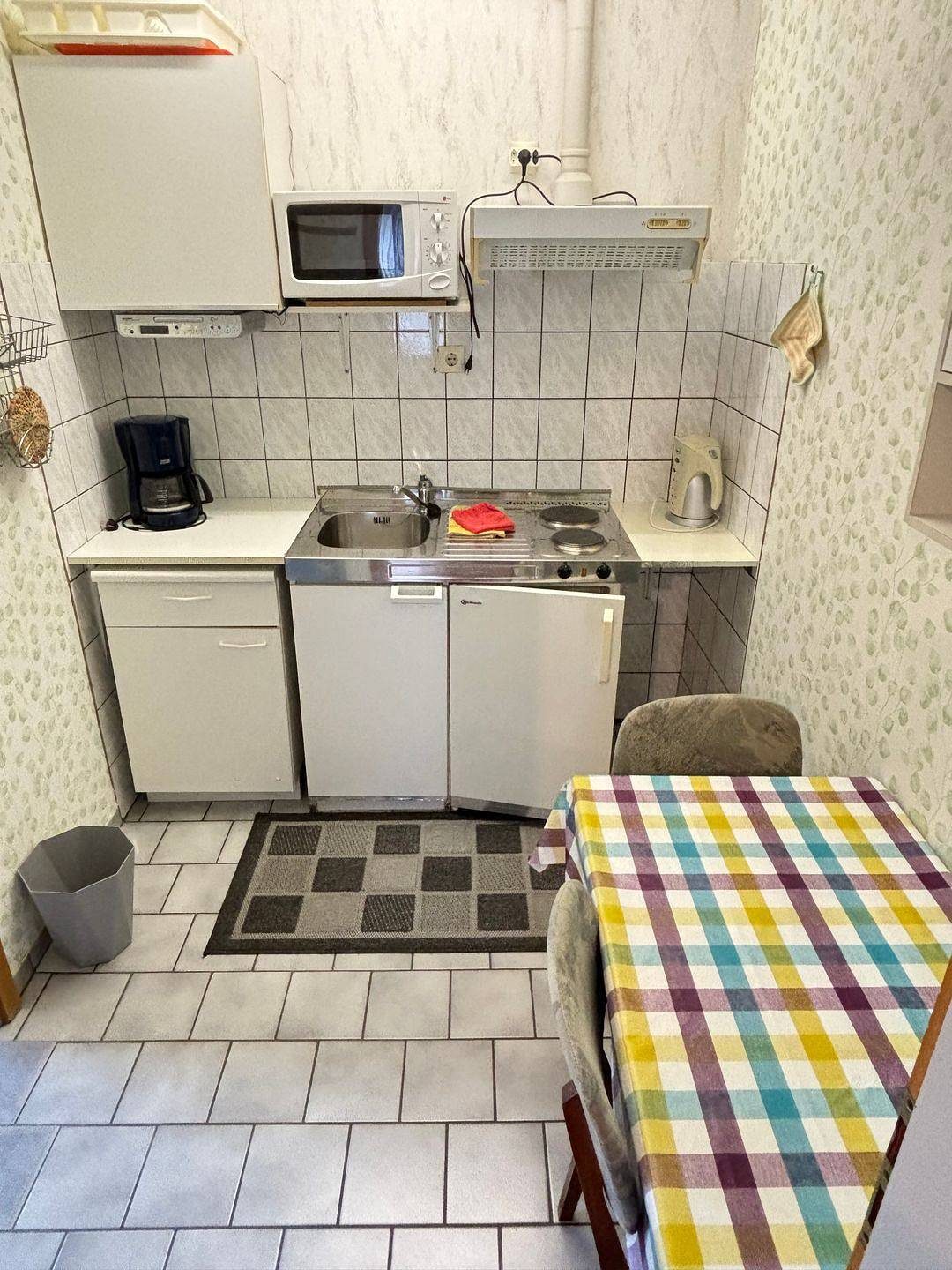 Gemütliche 1-Raum-Wohnung, 1 Pers., Emden am Deich, Parkplatz, Grillplatz, Wlan — Bild 4