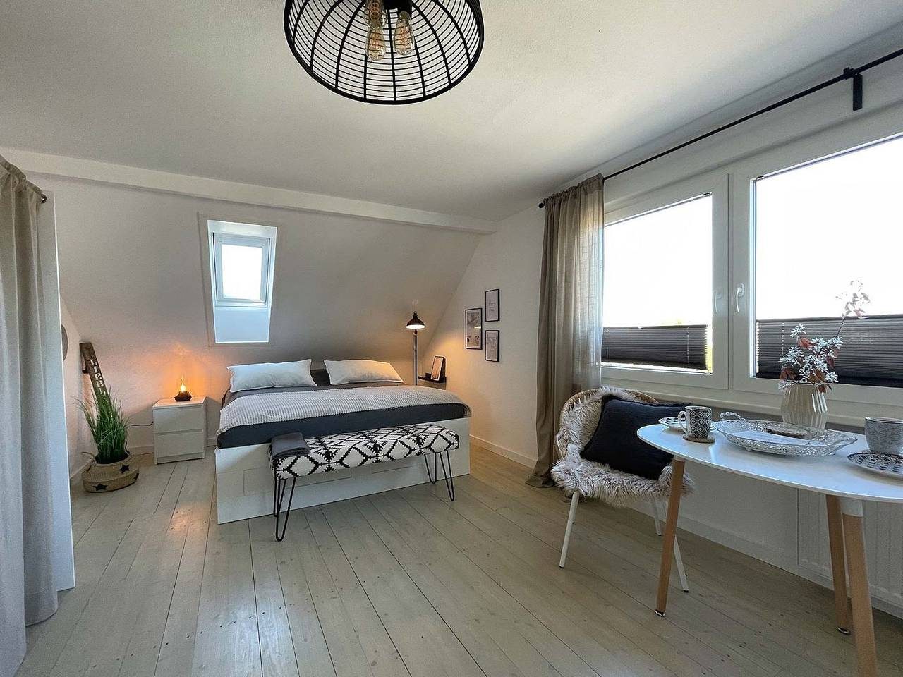 Das kuschelige Apartment Coco mit kleiner Kitchenette und Dusche/Wc ist ideal für 2 Personen geeignet — Bild 4