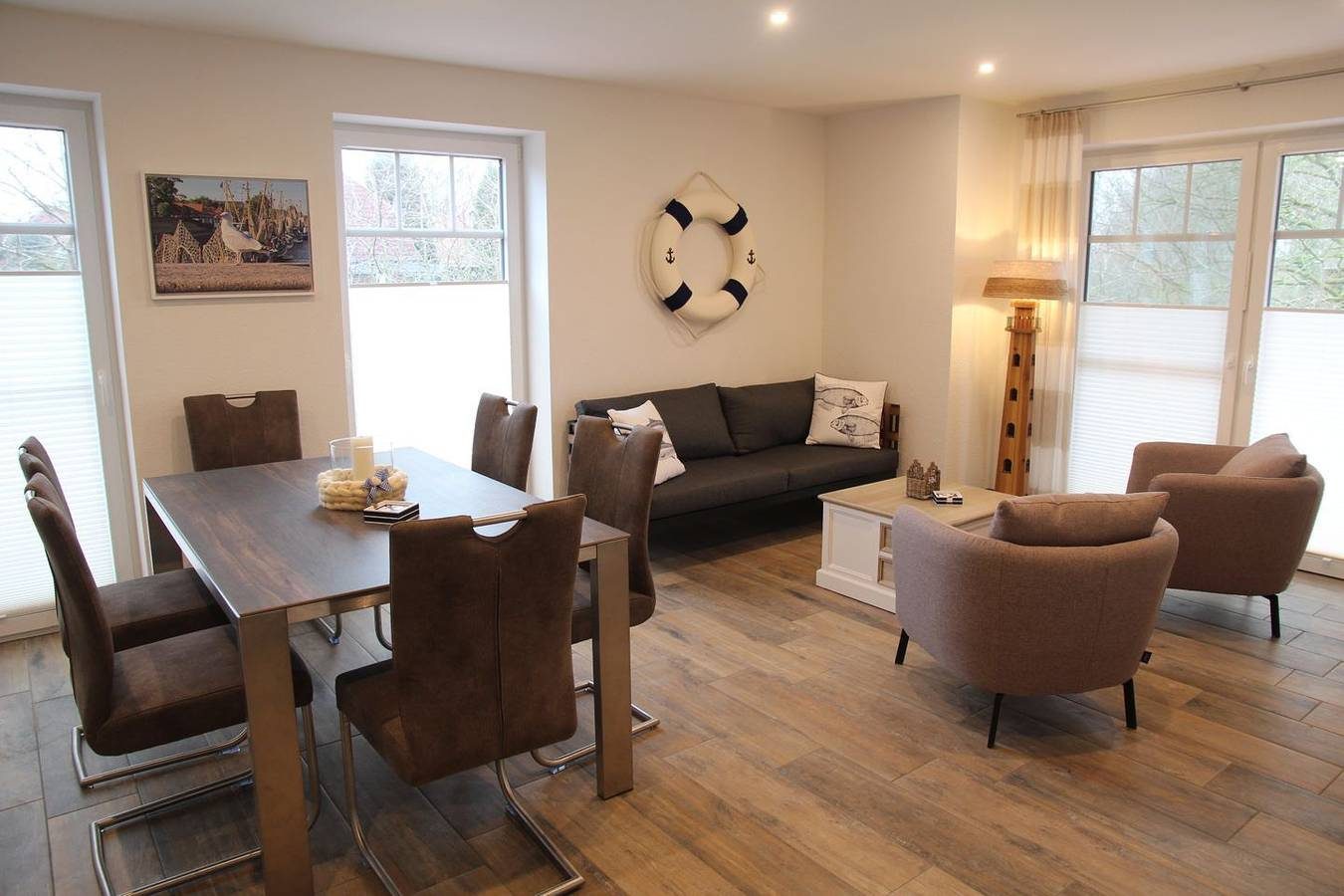 Neue Ferienwohnung (72qm) für 4 Personen mit Garten und Wärmekabine am Wasser