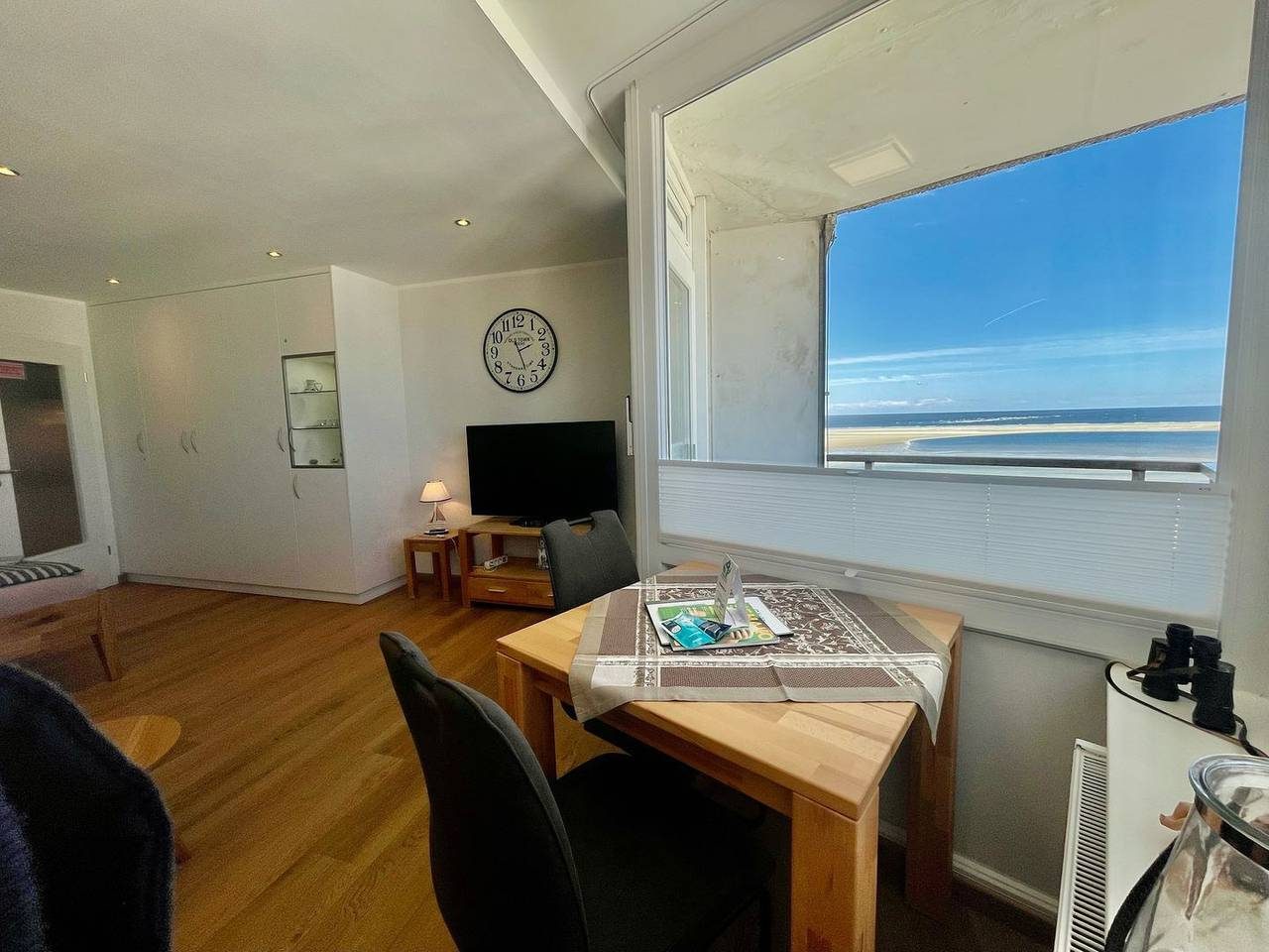 Strandblick im Haus Seeblick mit Meerblick und Strandkorb am Hauptstrand!