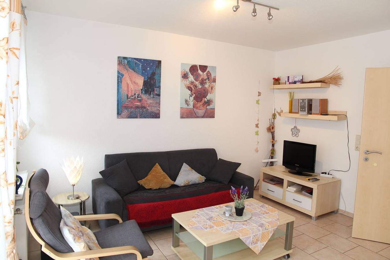Gemütliche Ferienwohnung (60qm) für 4 Personen mit Balkon in Nordseenähe — Bild 2